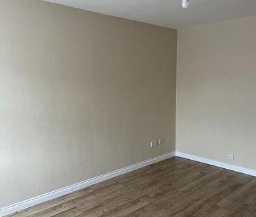 2 Downshire Apts, 16 Church View, Dundrum, BT33 0NA - Photo 3
