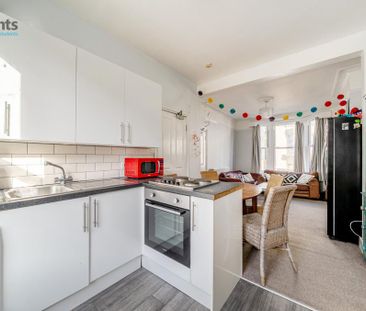 5 bedroom terraced house to rent - Photo 3