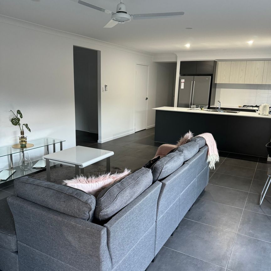 Victoria Point - Photo 1