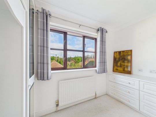 Hythe End Road, Wraysbury, Staines-upon-Thames,TW19 - Photo 1