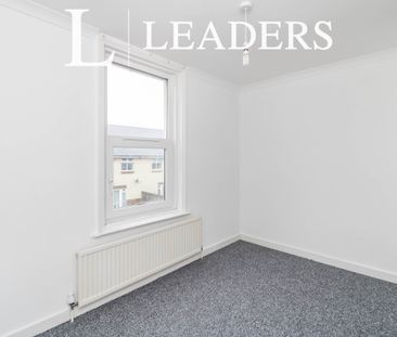 2 bedroom apartment to rent Cambridge Road, Eastbourne, BN22 - Photo 3