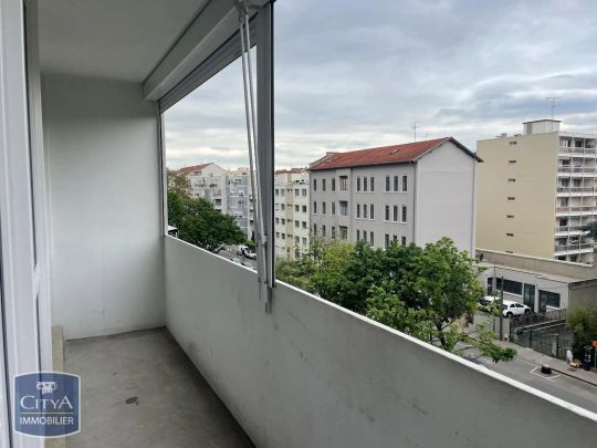 Appartement à louer 3 pièces 73.62m² - Photo 1