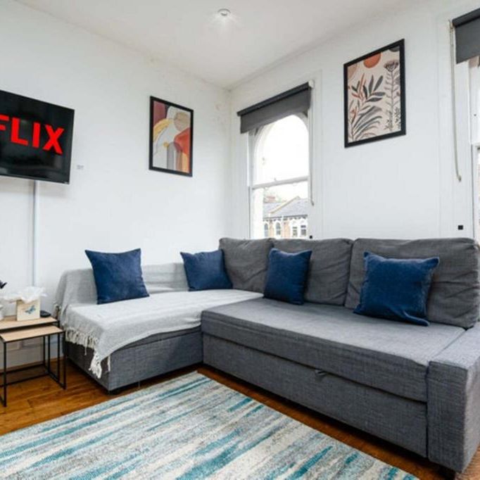 1 bedroom flat to rent - Photo 1