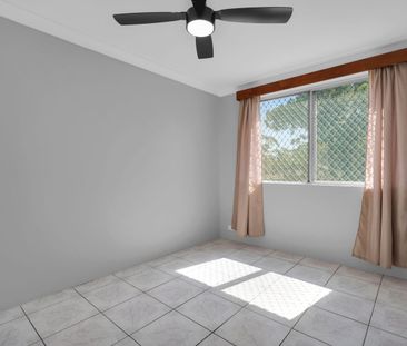 2 Bedroom, Top Floor Unit! - Photo 3