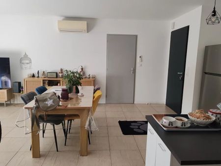 Location Maison 5 pièces 78 m2 à Coëx - Photo 2