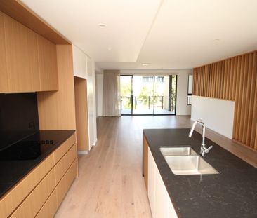 MODERN TOWNHOUSE LIVING - Photo 3