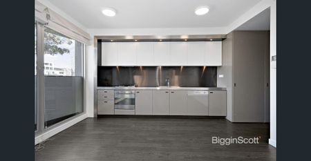 VERSATILE ONE BEDROOM PLUS STUDY APARTMENT JUST OFF SWAN STREET! - Photo 4