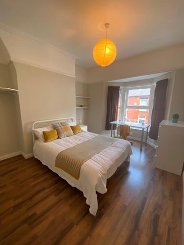 3 Bed Terraced House, Garmoyle Road, L15 - Photo 4