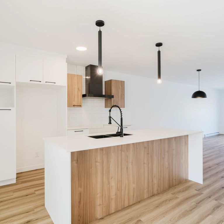 4 ½ HAUT DE GAMME | FLEURIMONT |EN PROMO - Photo 1