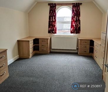 4 bedroom end of terrace house to rent - Photo 3