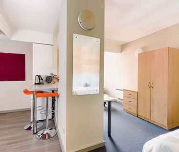 Ensuite Standard - Photo 6