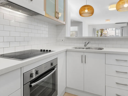 Unit 7, 261 Dandenong Road, Prahran, VIC - Photo 3