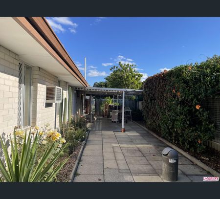 15A Farrin Street, Attadale, WA 6156 - Photo 5