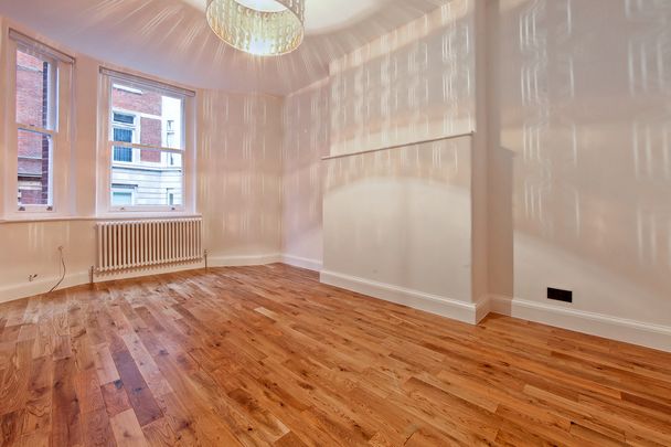 2 Bed Flat, Nassau Street, W1W - Photo 1