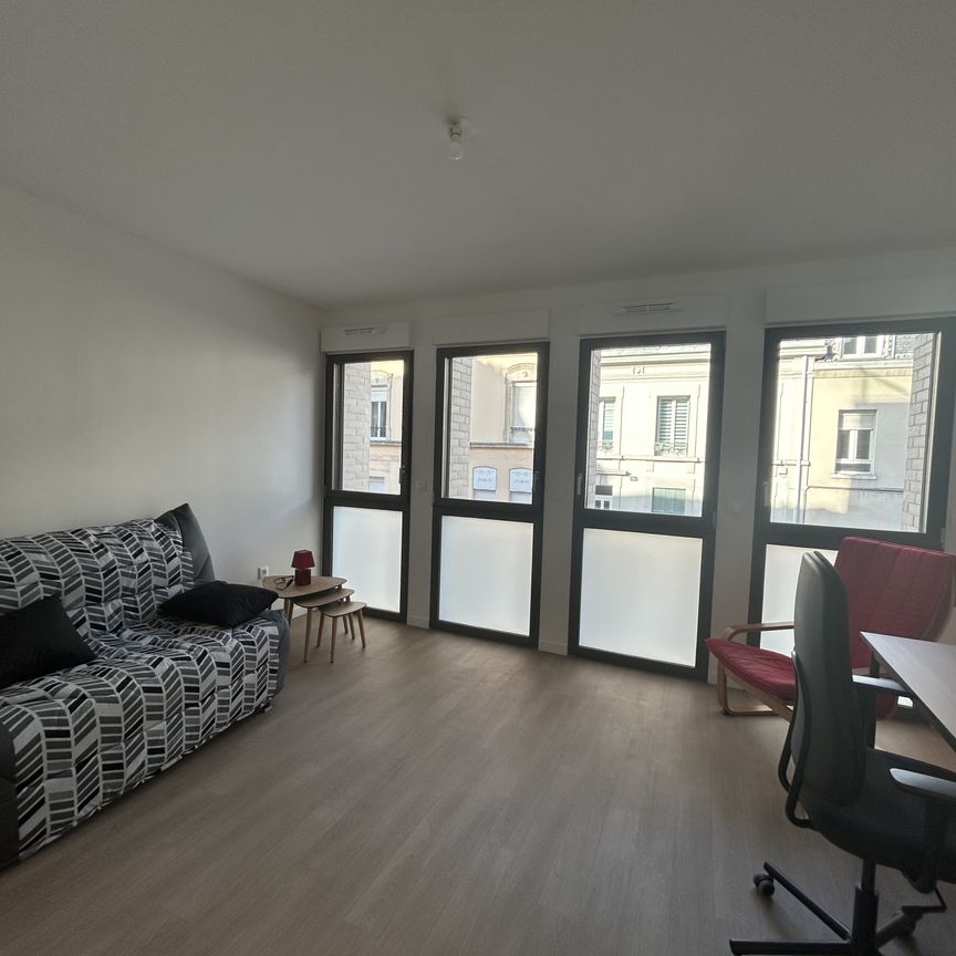 Location Appartement 1 pièce 28m² REIMS 51100 - Photo 1