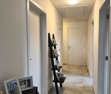 instapklaar en lichtrijk appartement met twee slaapkamers en grote ... - Foto 4