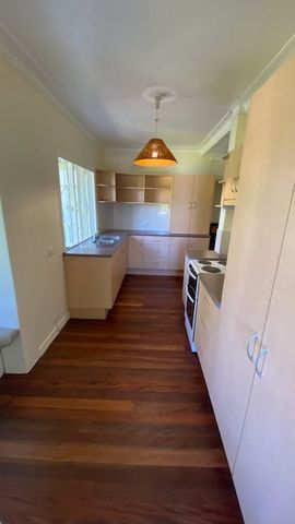 1/10 Bundah St, Camp Hill QLD 4152 - Apartment For Rent | Domain - Photo 3