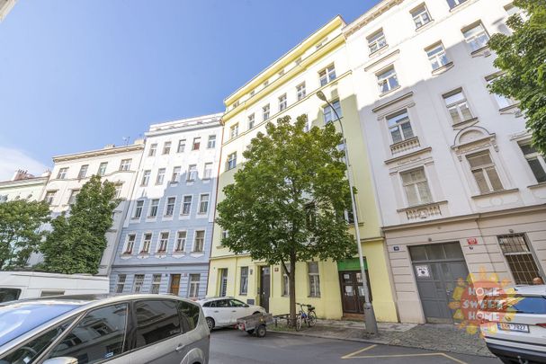 Pronájem bytu 1+kk 20 m² - Photo 1