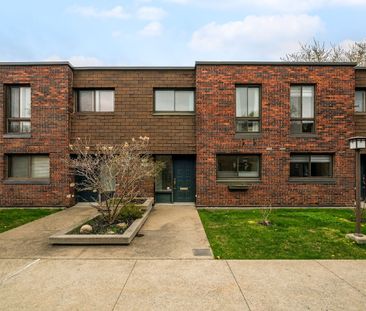 À louer / Maison à étages - Photo 1