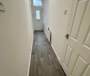 Devonshire Street, South Shields, NE33 - Photo 5