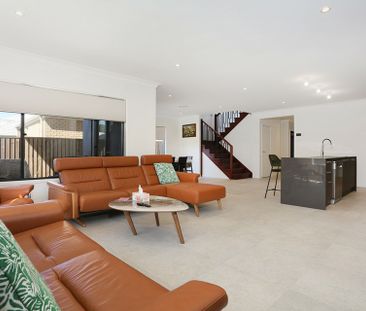 5 BEDROOM FAMILY HOME WITH CLUB ACCESS - Photo 1