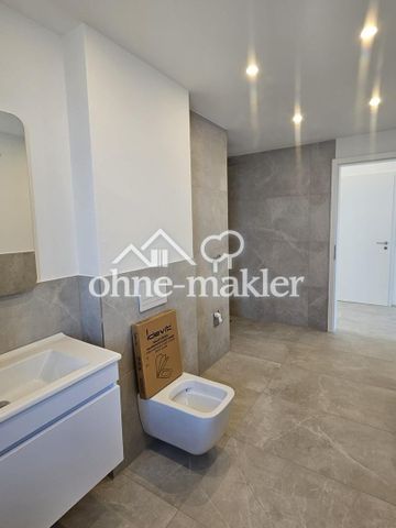 ** Exklusive 3-Zimmer- Dachgeschosswohnung im Herzen von Waldbröl !** - Photo 4