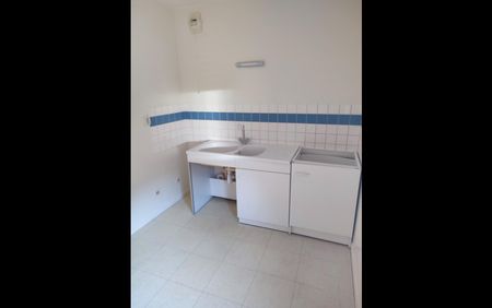 Location Appartement Studio 33 m² Issoudun - Photo 5