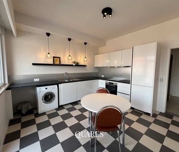 Charmant gerenoveerd appartement met 3 slaapkamers en 2 terrassen - Photo 3