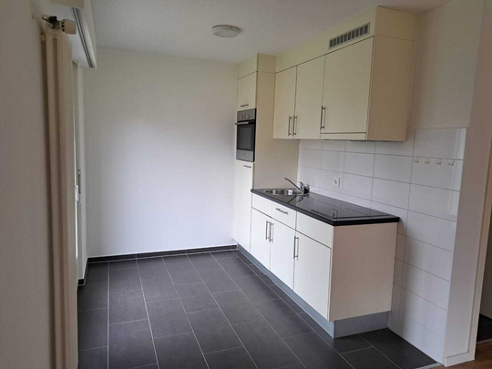 APPARTEMENT RENOVE AVEC TERRASSE ET ASCENSEUR - Foto 1