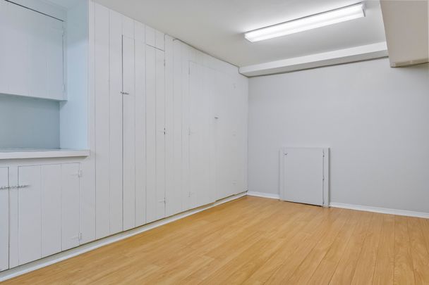 For Lease - 330 Poplar Drive, Oakville, Ontario - Photo 1