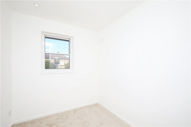 4 bedroom house to rent - Photo 1
