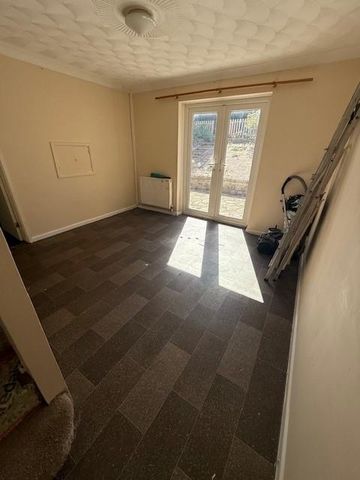 4 bedroom house to rent - Photo 2