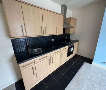 2 bedroom terraced house to rent - Photo 3