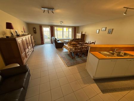 Instapklaar gelijkvloers appartement in het centrum - Photo 3