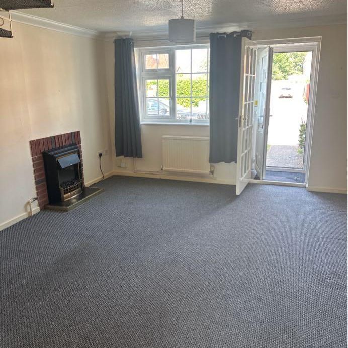 2 bedroom townhouse to rent - Photo 1