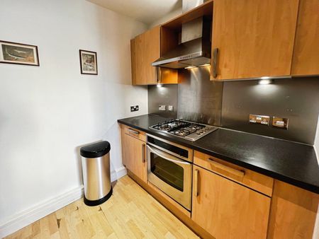 2 bedroom apartment to rent - Photo 3