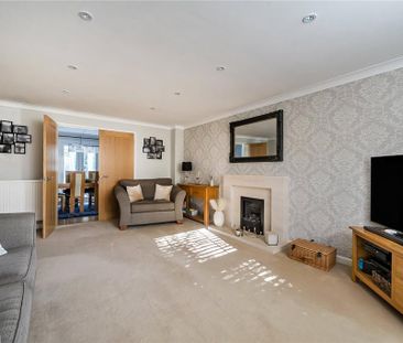 5 bedroom detached house to rent - Photo 3