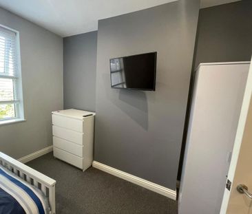 1 bedroom house of multiple occupation to rent - Photo 4