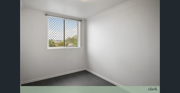 Centrally Located Two Bedroom Unit - Photo 1