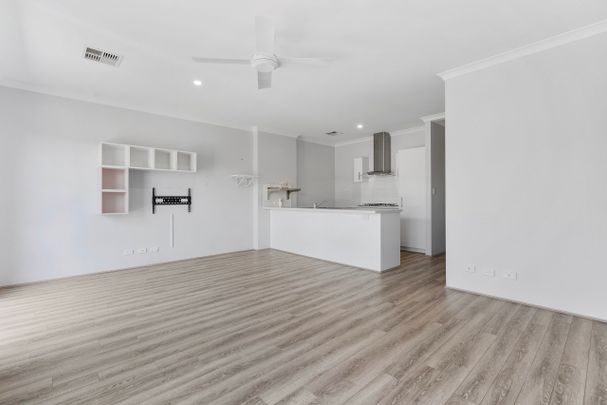 Effortless Modern Living in the Heart of Ellenbrook! - Photo 1