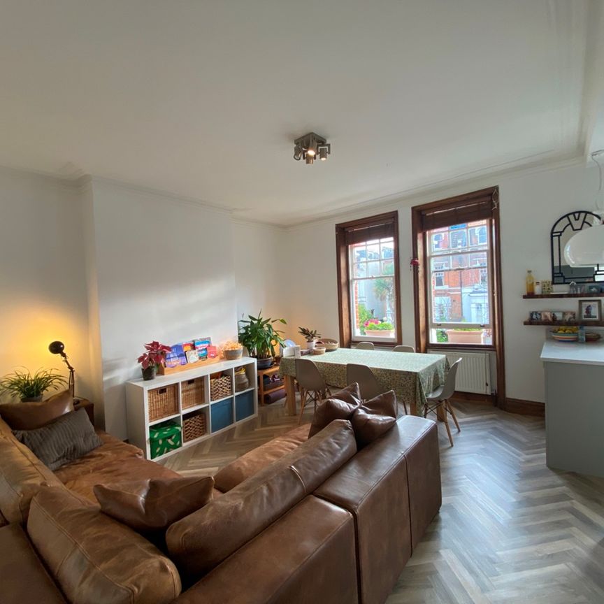 2 Bed Flat, Cecile Park, N8 - Photo 1