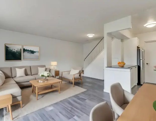 Elder Gardens | 7555 Goreway Drive, Mississauga - Photo 1