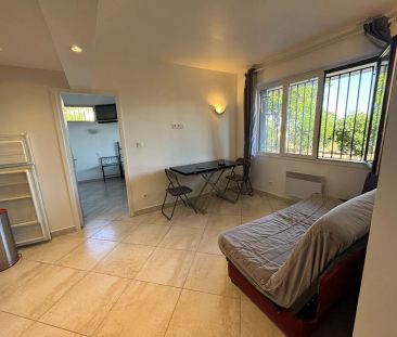 Appartement meublé 2 pièces à louer à Bastia - - Photo 3