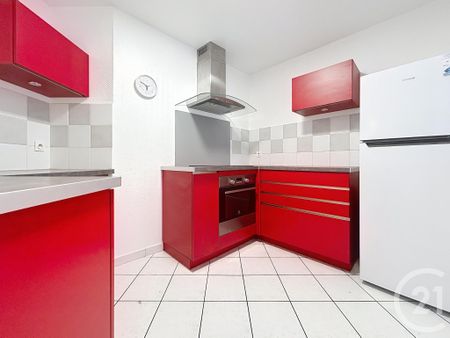 Location Appartement 3 pièces 74m² TROYES 10000 - Photo 2