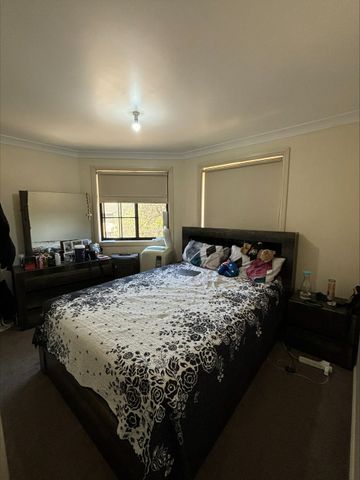For Rent: Spacious Freestanding 3 Bedroom Townhouse with Lock-Up Garage - Photo 5