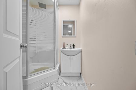 For Lease - 2779 Gananoque Drive Unit# 35, Mississauga, Ontario - Photo 2