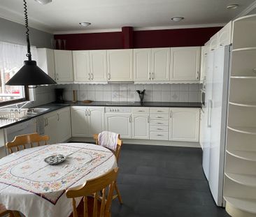 Fogdevägen, Segeltorp - Photo 2