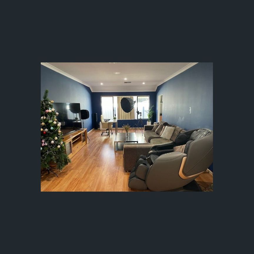 CLICK ON VIDEO ICON FOR 3D VIRTUAL WALKTHROUGH - Photo 1