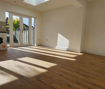 Property to rent - Photo 3