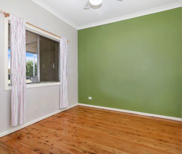 East Side Living! - Photo 3